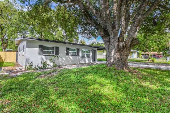 Property Photo:  1024 Sarita Street  FL 32773 