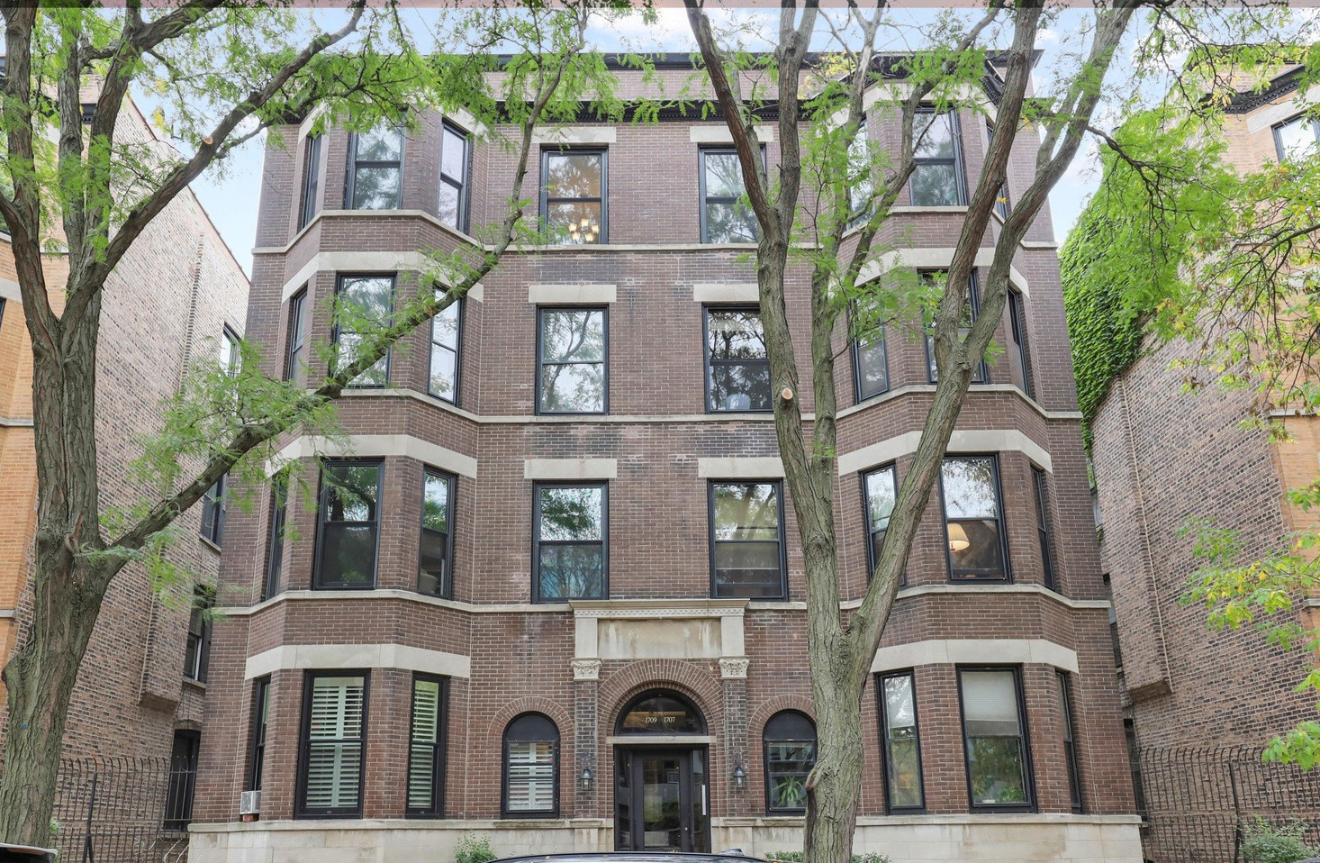 Property Photo:  1709 N North Park Avenue 3  IL 60614 