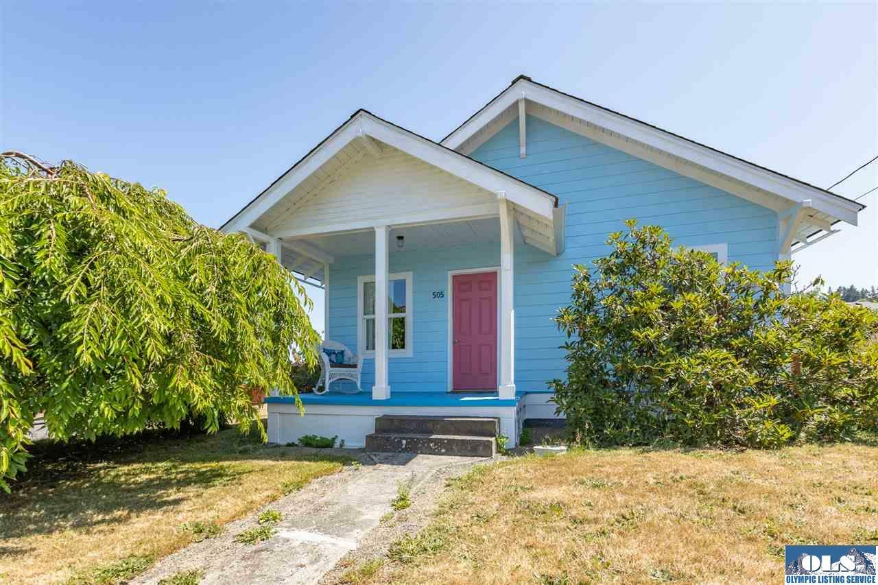 Property Photo:  505 S Francis St.  WA 98362 