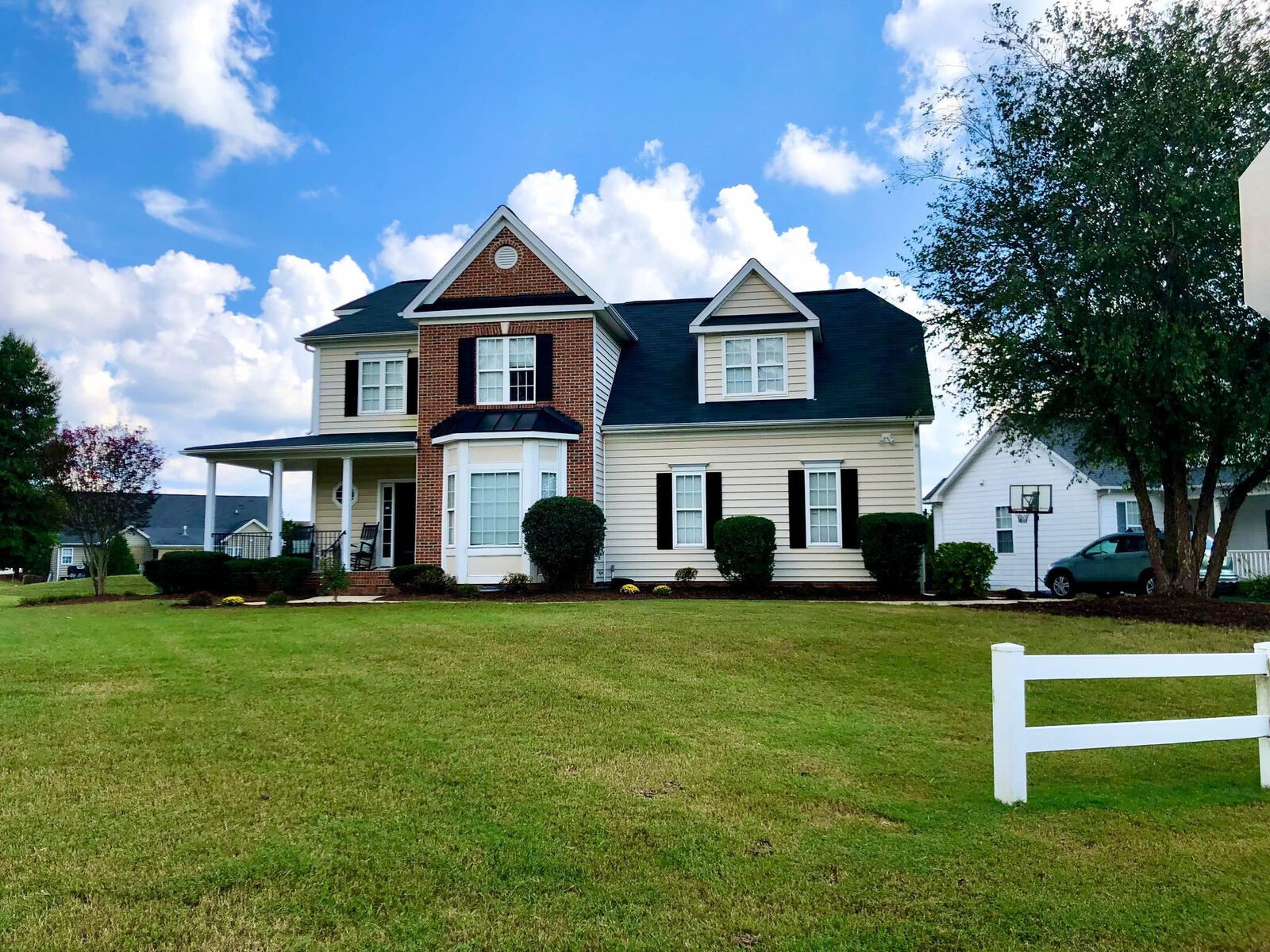 Property Photo:  2050 Rosebriar Lane  NC 27526 