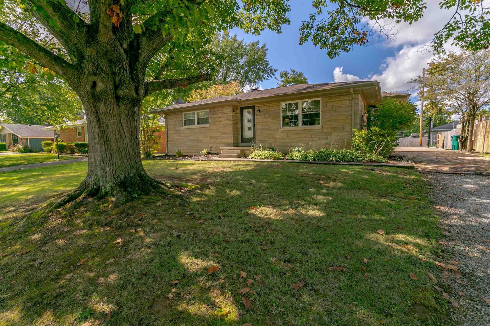 Property Photo: 5212 Elmhurst Drive IN 47711