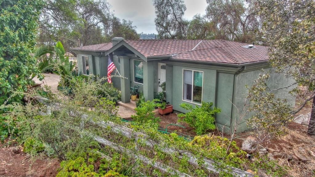 Property Photo:  588 Estrelita Drive  CA 92084 