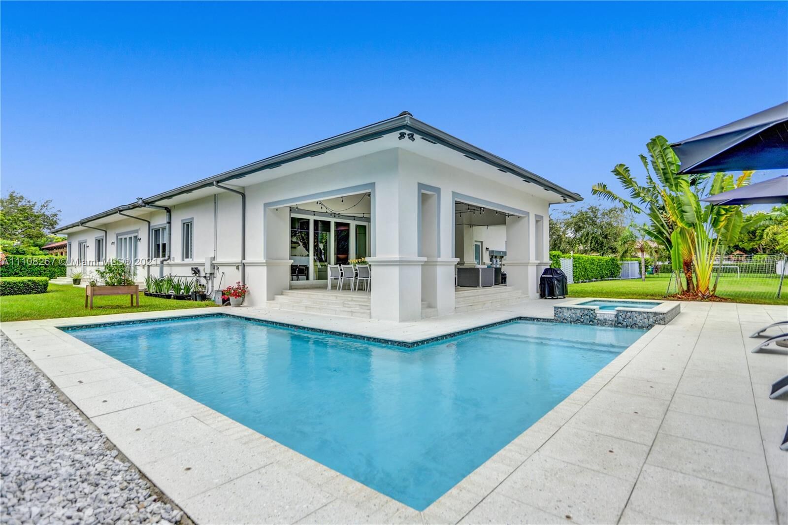 Property Photo: 9580 SW 101st Ter FL 33176