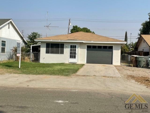 Property Photo:  806 Taft Avenue  CA 93308 