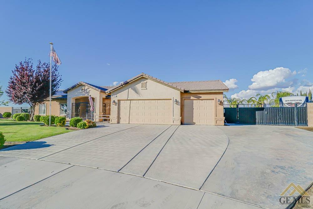 Property Photo:  3512 Mia Virginia  CA 93312 