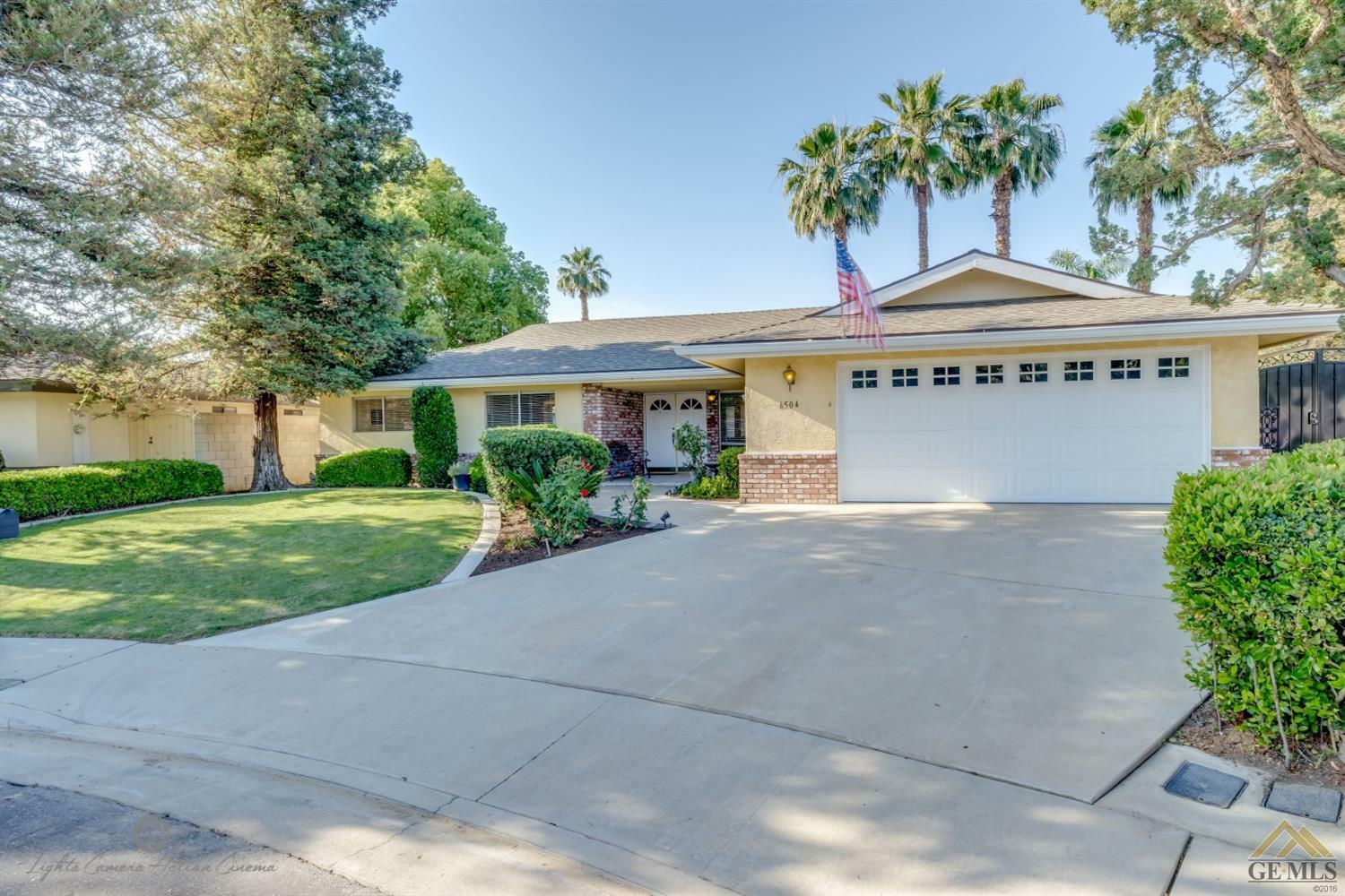 Property Photo:  6504 Columbia Lane  CA 93309 