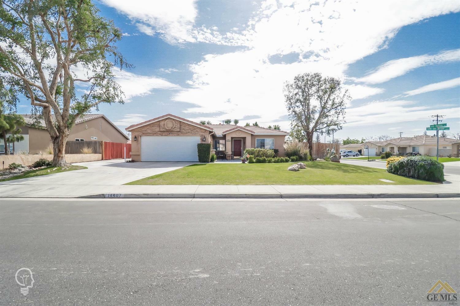 14407 Calle Los Bosque  Bakersfield CA 93314 photo