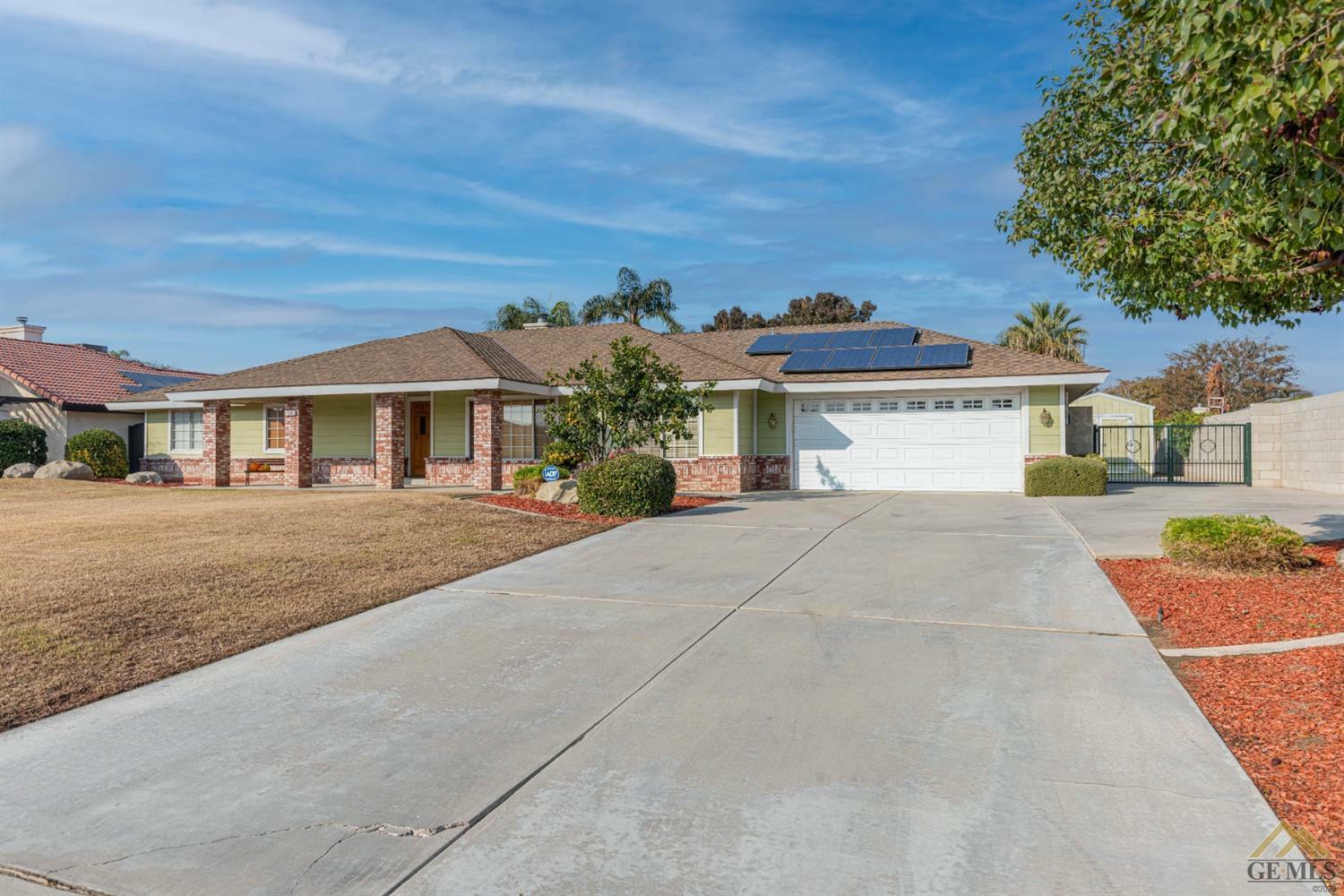 Property Photo:  13500 Spring Mountain Avenue  CA 93314 