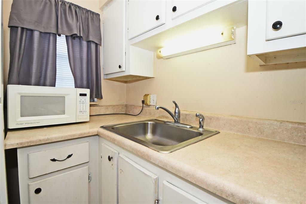 Property Photo:  525 Conway Road 54  FL 32807 