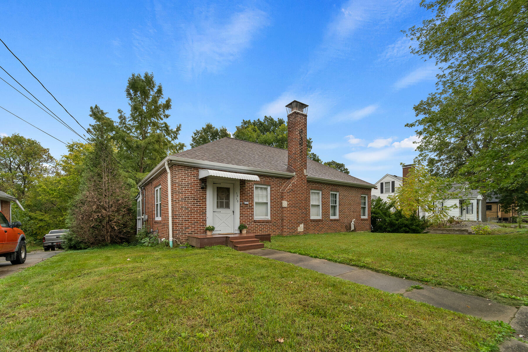 Property Photo:  1010 Vine Street  MO 65251 