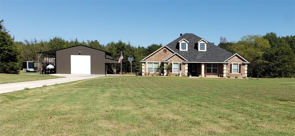 Property Photo:  240 County Road 1451  TX 75418 