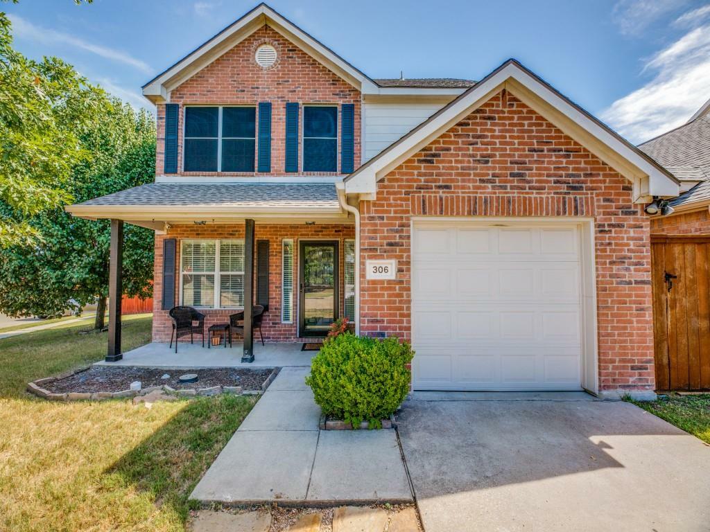 Property Photo: 306 Celia Circle TX 75098