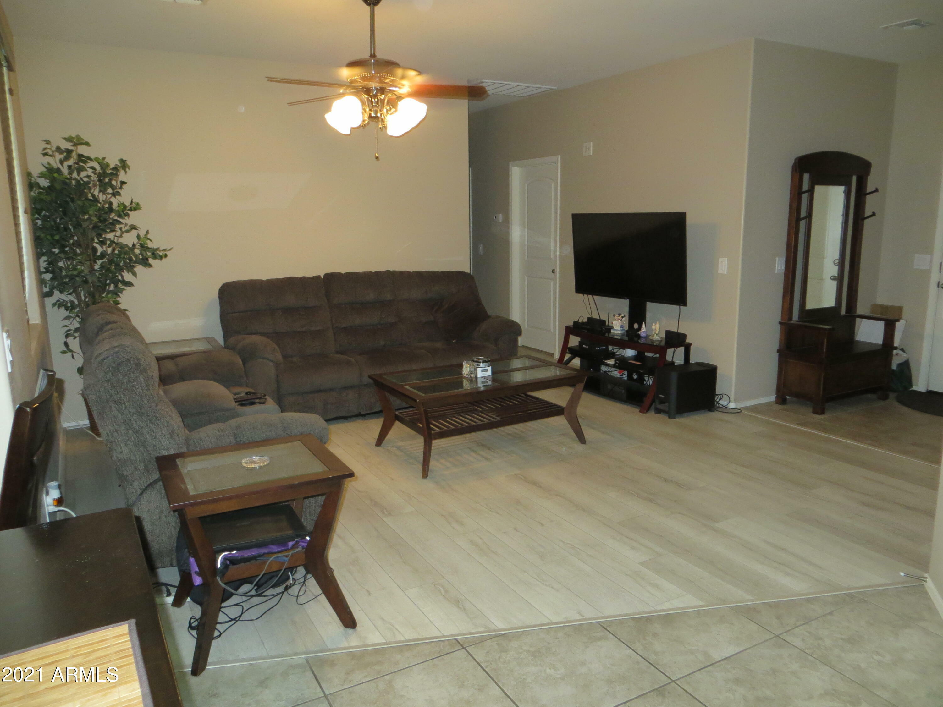 Property Photo:  1636 S Desert View Place  AZ 85120 