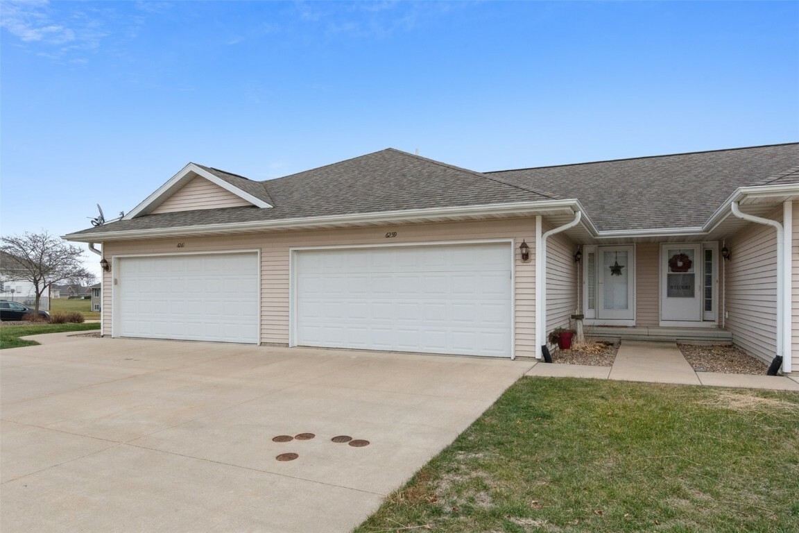 Property Photo:  6259 Muirfield Drive SW  IA 52404 