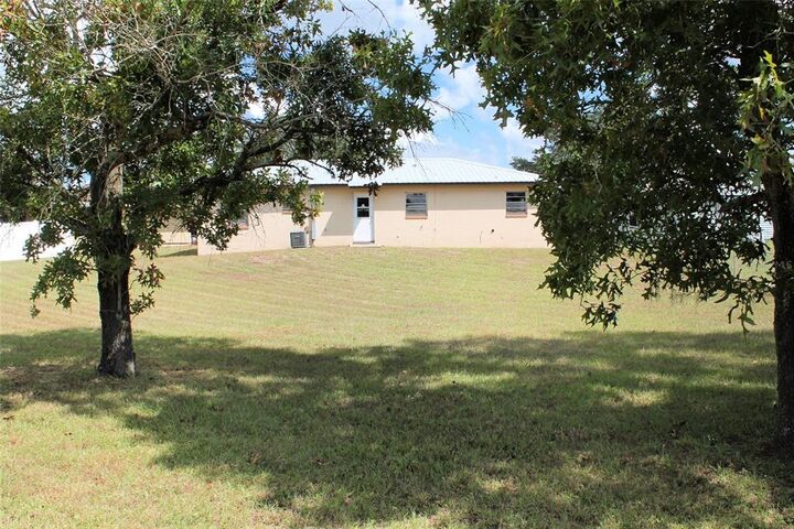 Property Photo: 403 Webber Court FL 33827