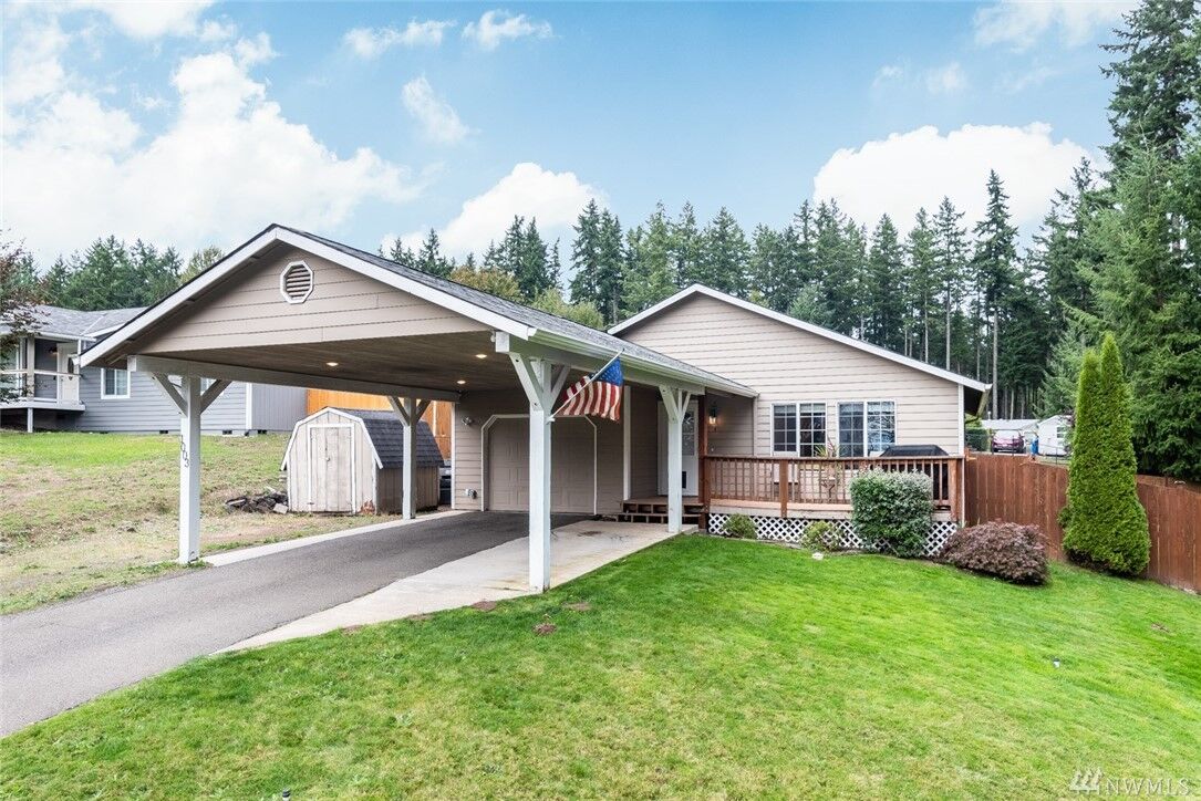 Property Photo:  1003 SW Ashton Ct  WA 98367 