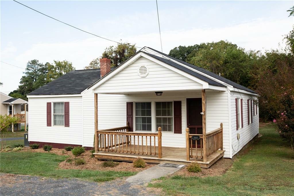 Property Photo:  144 Hancock Street  VA 23936 