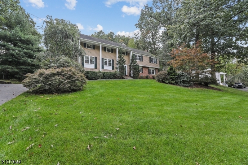 Property Photo:  22 Green Hill Rd  NJ 07081 