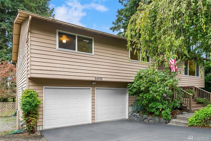 Property Photo:  24022 7th Ave W  WA 98021 
