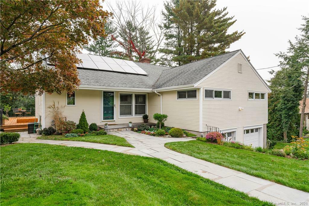 Property Photo:  120 Brookmoor Road  CT 06107 