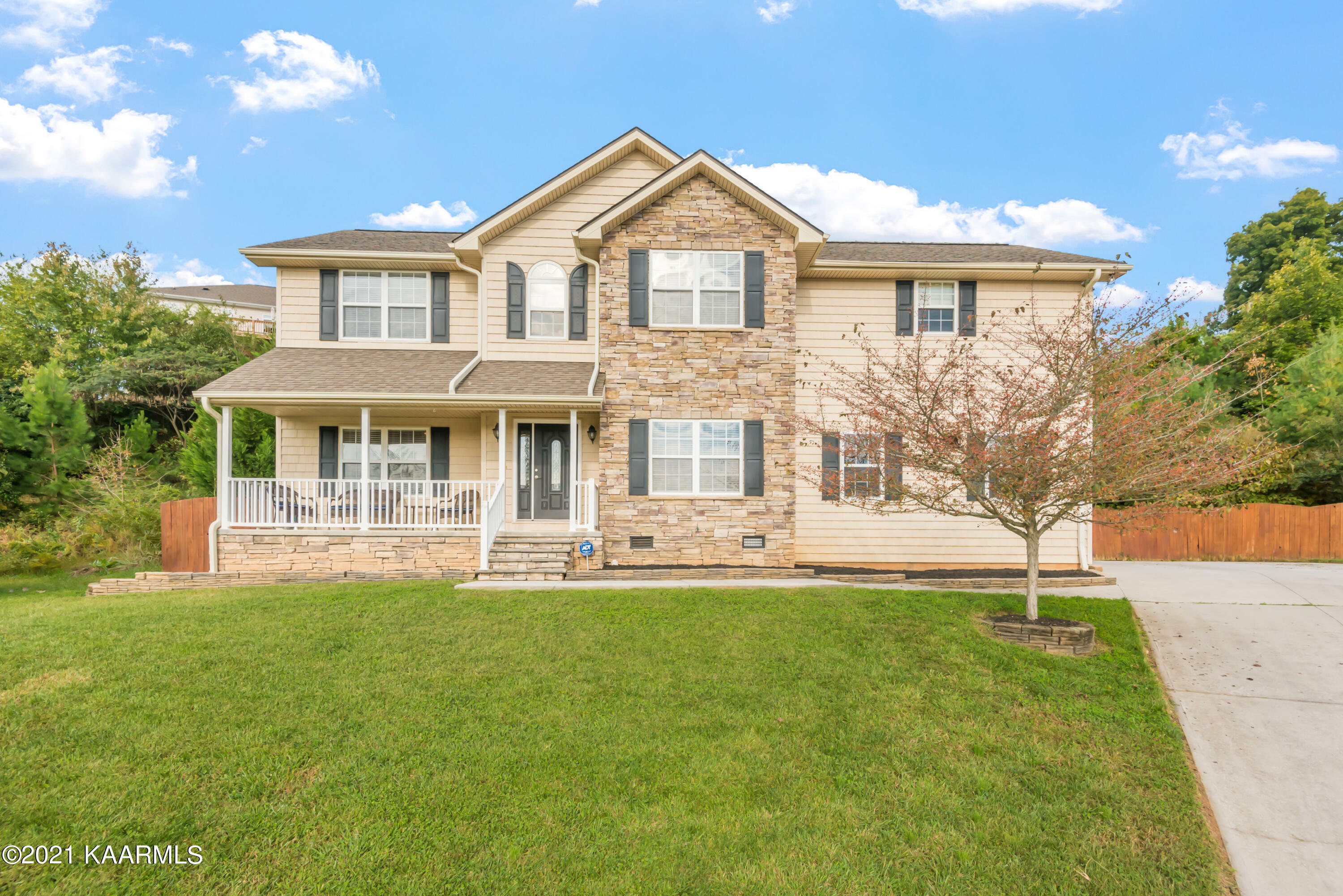 Property Photo:  6305 Stillglen Lane  TN 37921 