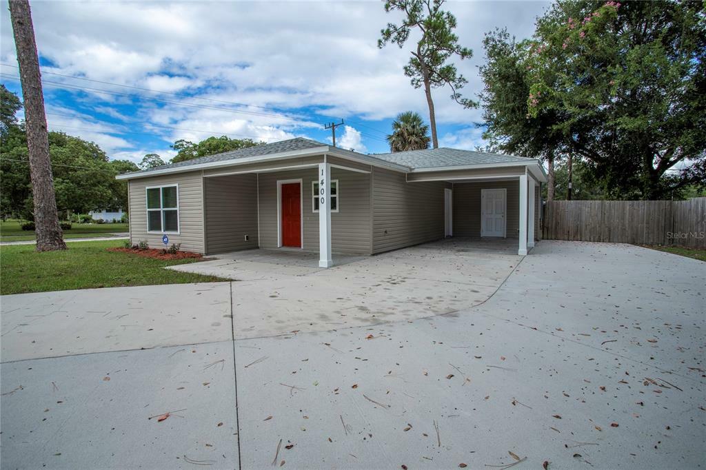 Property Photo:  1400 Forest Drive  FL 32771 