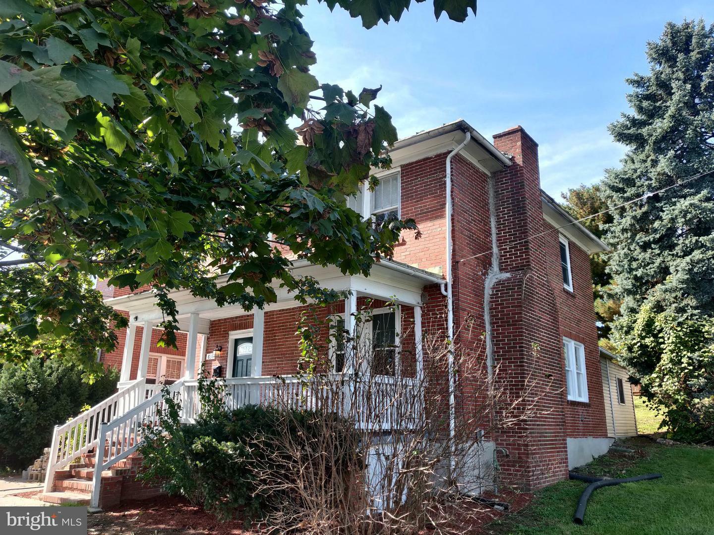 Property Photo: 831 Winchester Avenue WV 25401