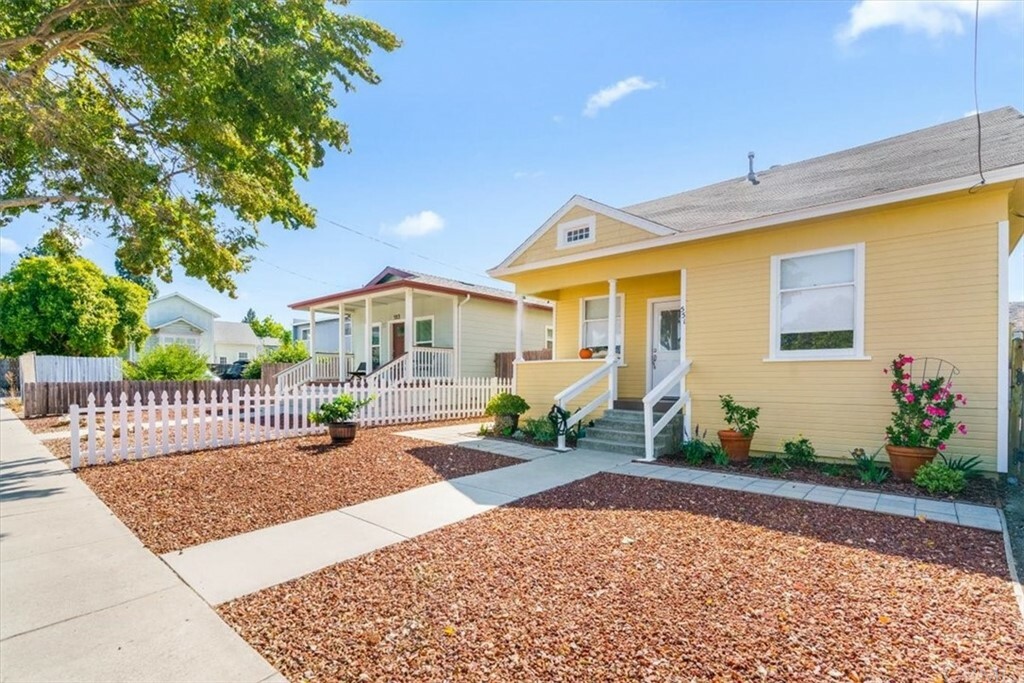 Property Photo:  551 Branch Street  CA 93401 