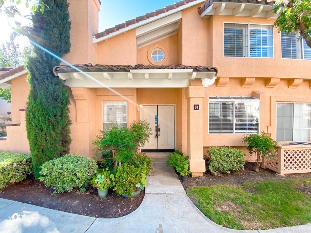 Property Photo:  10 Partridge Lane  CA 92656 