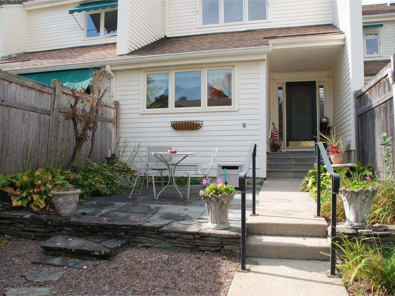 Property Photo: 545 South Prospect Street 29 VT 05401
