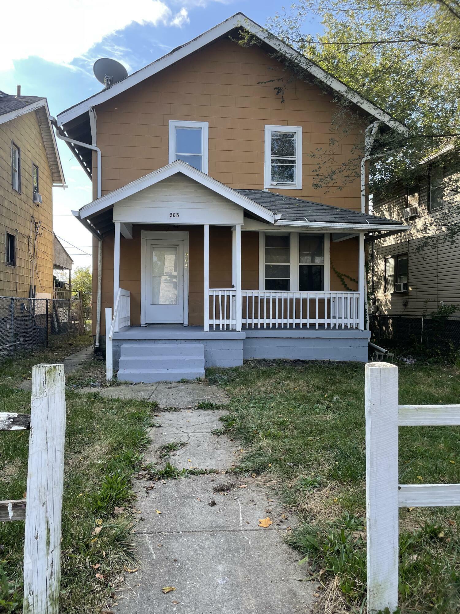 Property Photo:  965 E 11th Avenue  OH 43211 