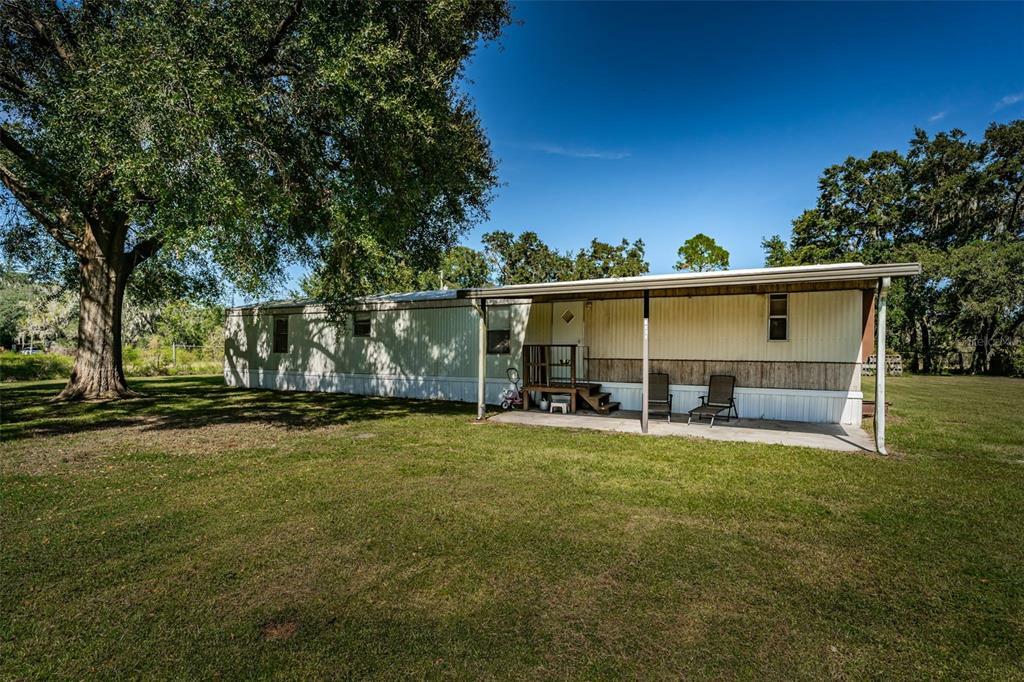 Property Photo:  3019 Fair Lane  FL 33566 