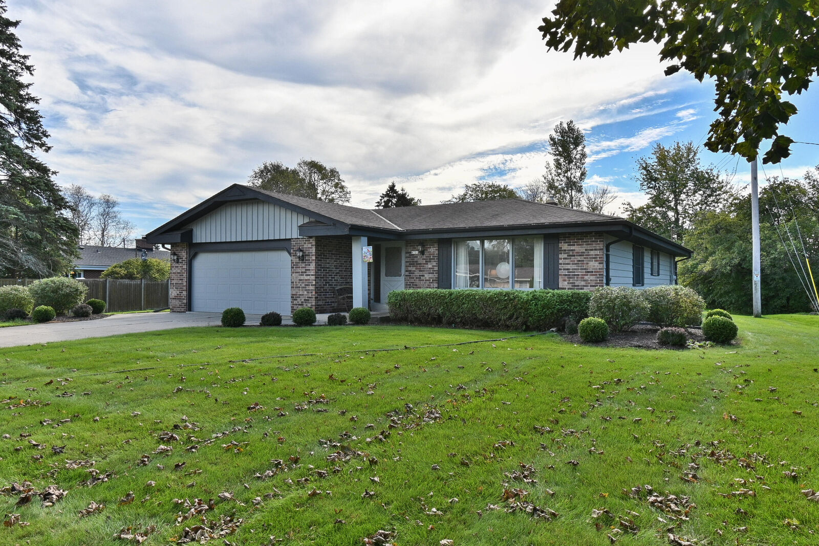 Property Photo: 4731 W Donges Ln WI 53223