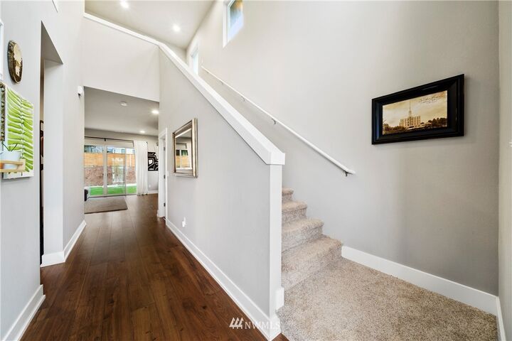 Property Photo: 14618 200th Avenue E WA 98391