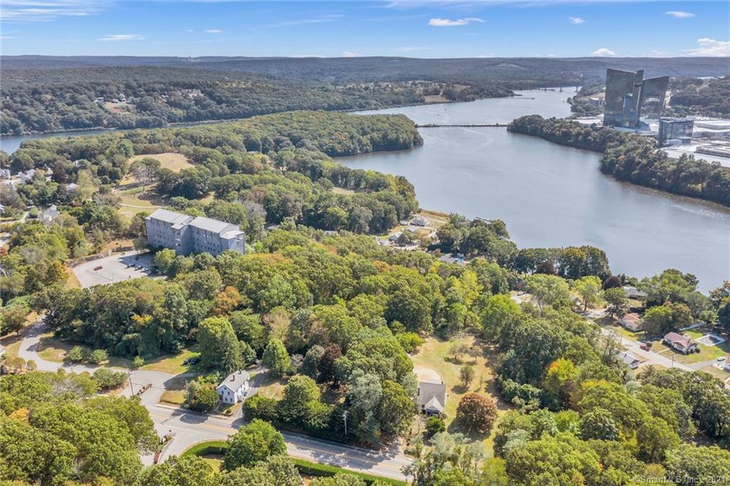 Property Photo: 620-1 West Thames Street CT 06360