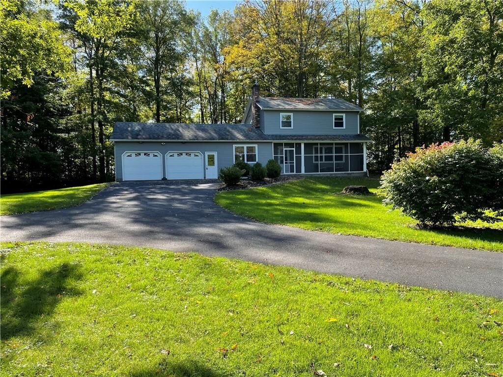Property Photo:  1748 County House Road  NY 13165 
