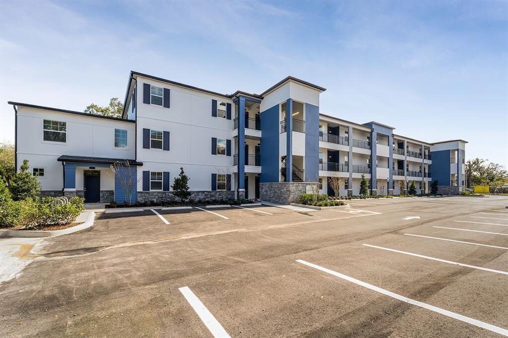 Property Photo:  5205 Eggleston Avenue 206  FL 32810 