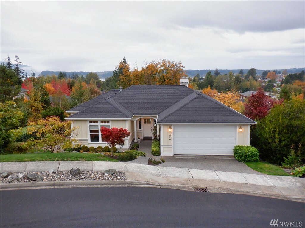 Property Photo:  2216 19th St  WA 98221 