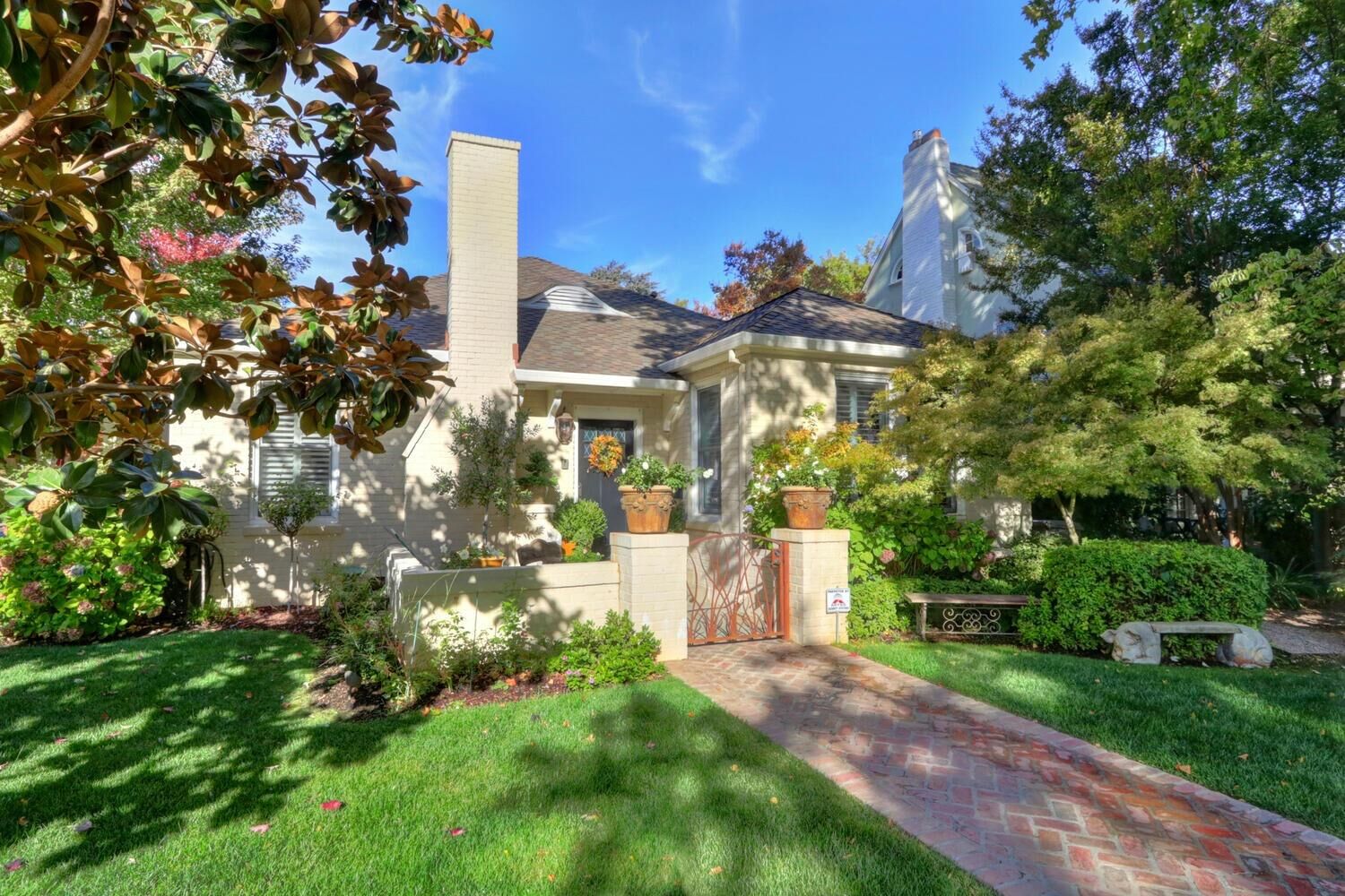 Property Photo: 1232 41st Street CA 95819