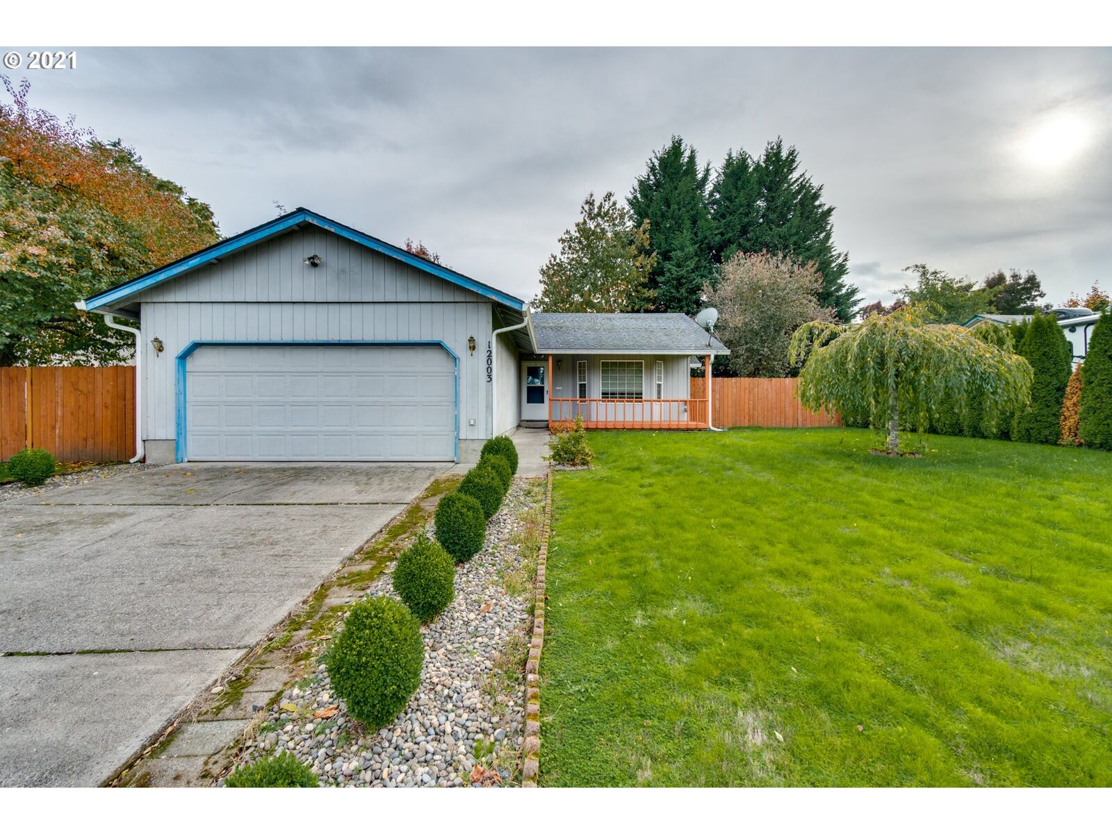 Property Photo: 12003 NE 4th St WA 98684