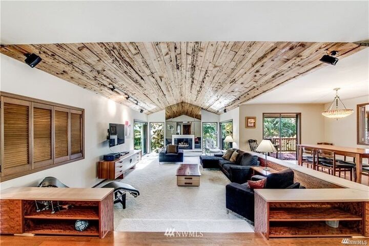 Property Photo: 10427 Meadow Road SW WA 98499