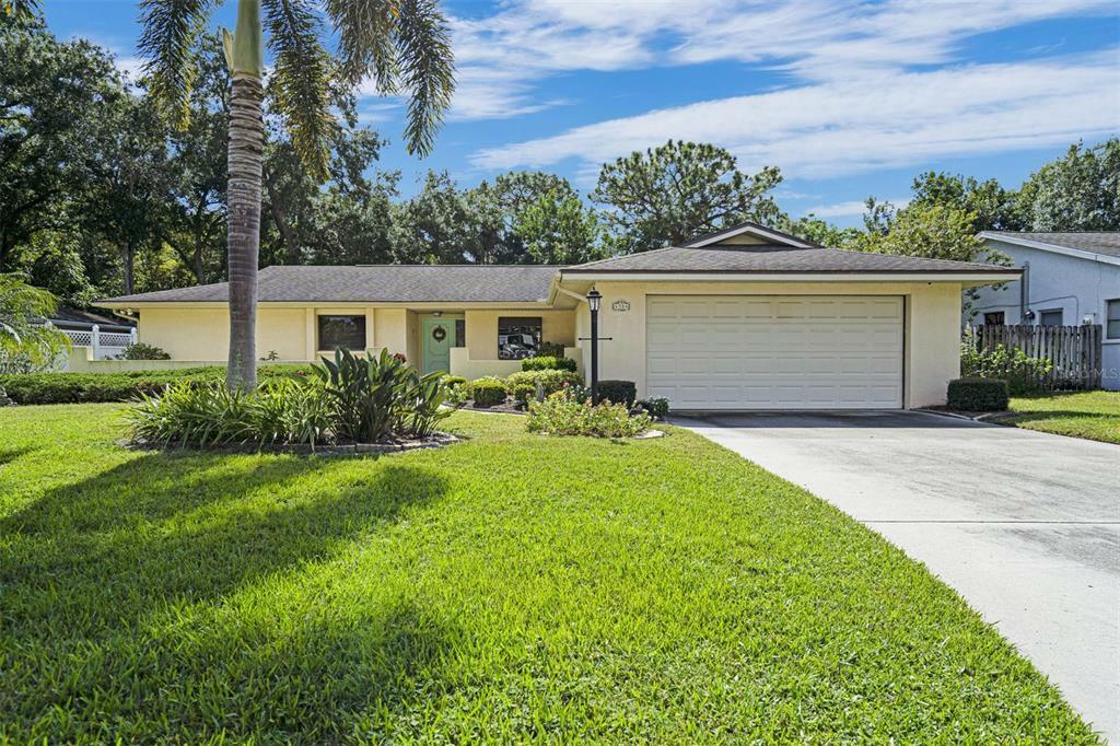 Property Photo:  4314 Pasadena Court  FL 34233 