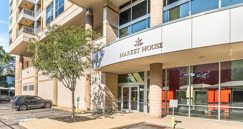 Property Photo:  5570 Centre Ave 401  PA 15232 