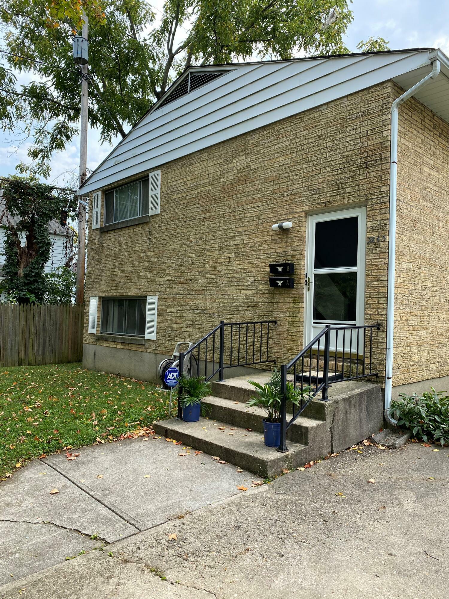 Property Photo:  2845 Columbus Avenue  OH 43209 