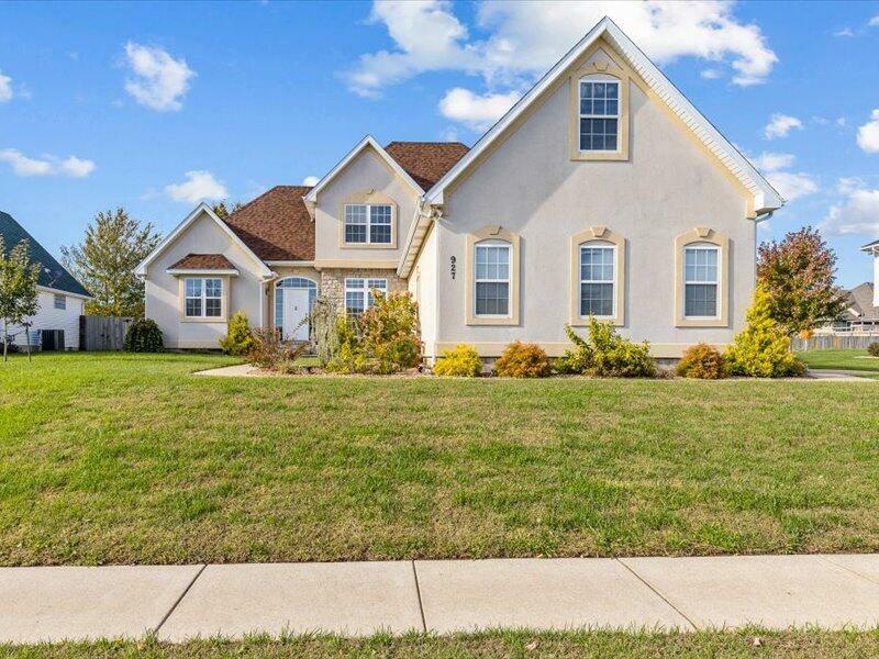 Property Photo: 927 Elizabeth Street MO 65738