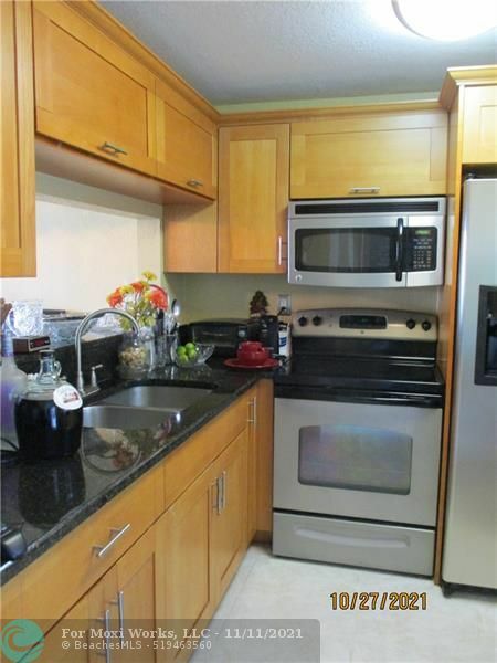 Property Photo:  9400 Lime Bay Blvd 109  FL 33321 