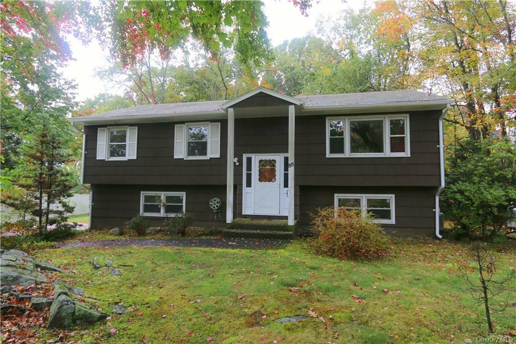 Property Photo:  88 Tulip Road  NY 10541 