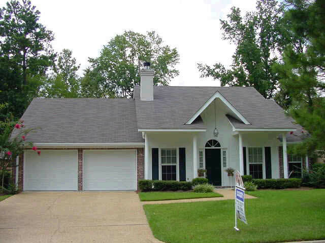 Property Photo:  1830 Lake Trace Drive  MS 39211 