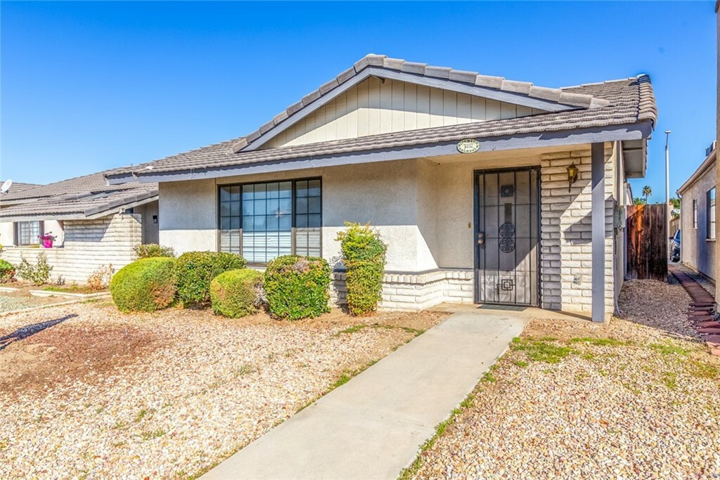 Property Photo: 3102 Lynae Way CA 92545