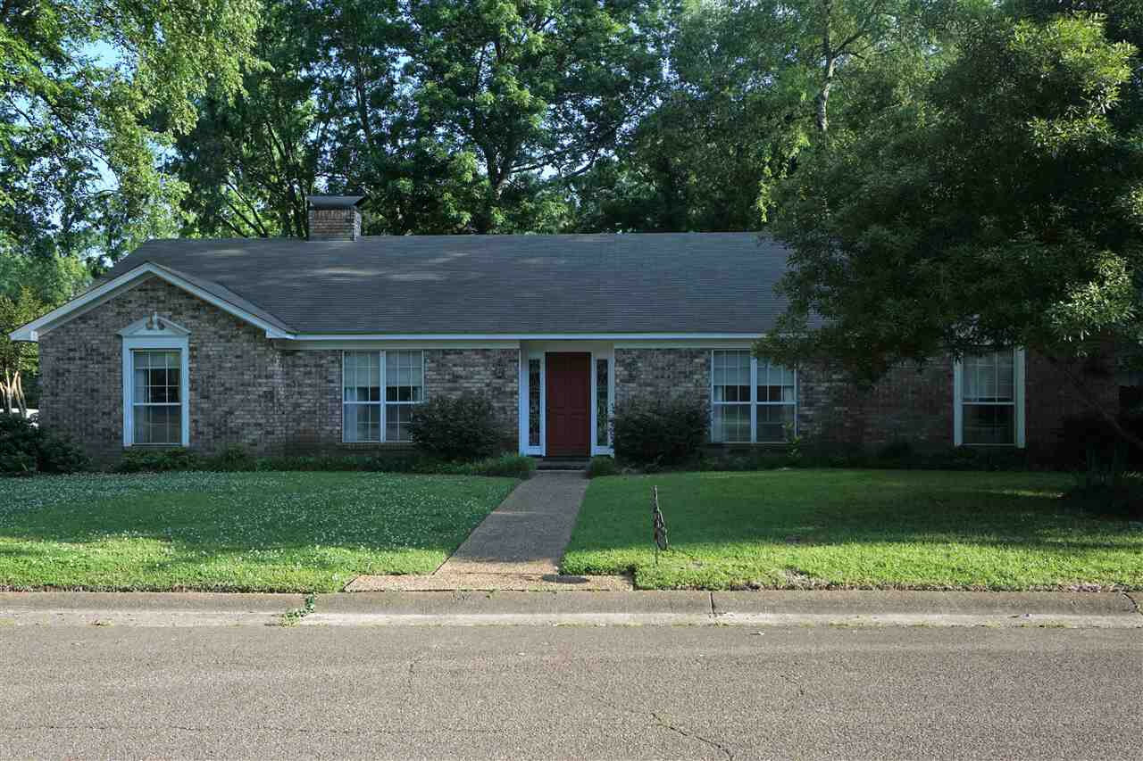 Property Photo:  1055 Briarwood Drive  MS 39211 